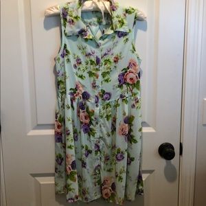 NWOT Kirra floral short sleeve dress